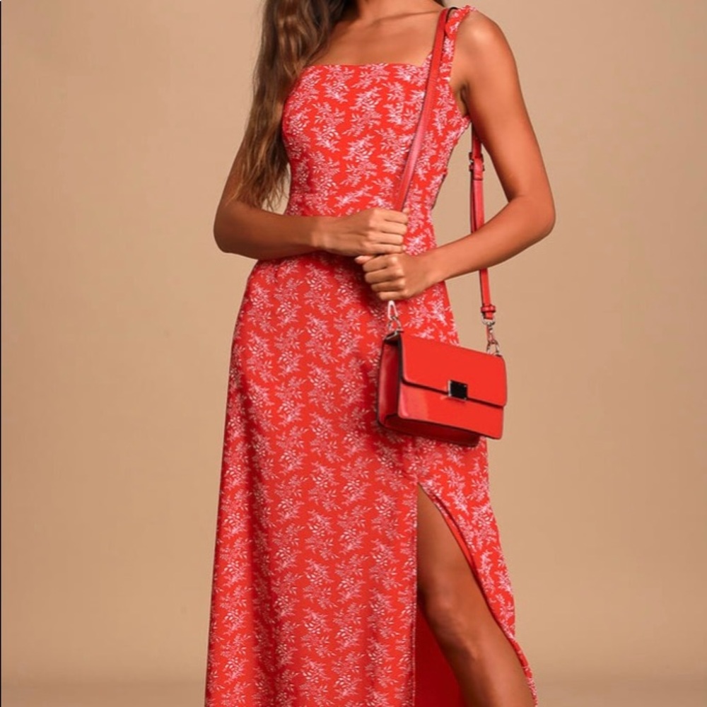 Red print, lace up back, Lulus dress, XS NWT
